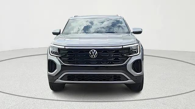 2026 Volkswagen Atlas Cross Sport SE with Technology