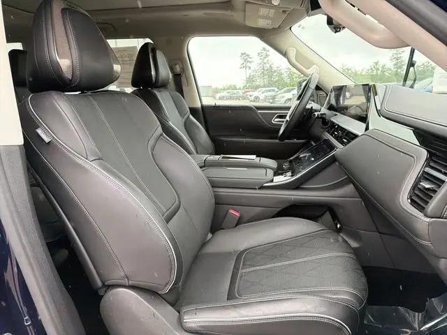 2025 INFINITI QX80 SENSORY AWD
