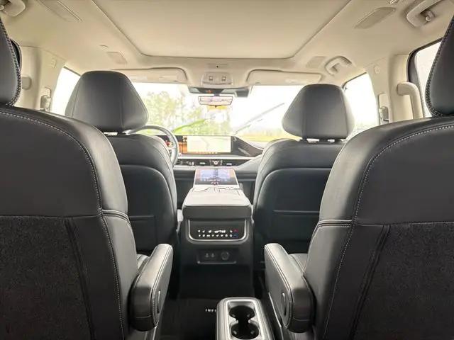 2025 INFINITI QX80 SENSORY AWD