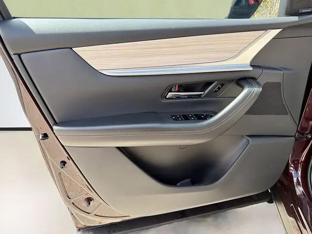 2026 Mazda X-90 Premium Sport