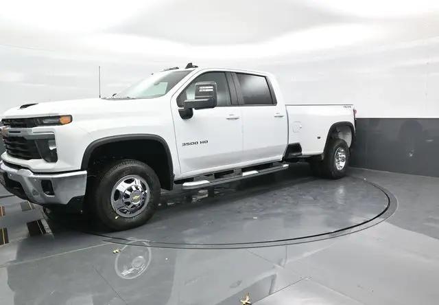 2026 Chevrolet Silverado 3500HD Crew Cab, Long Bed, LT Dual Rear Wheel, RWD