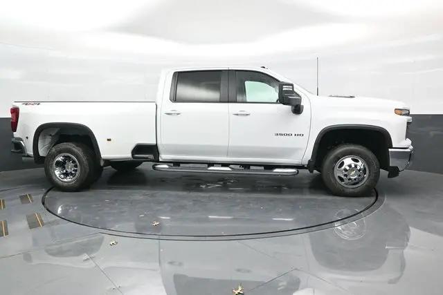 2026 Chevrolet Silverado 3500HD Crew Cab, Long Bed, LT Dual Rear Wheel, RWD