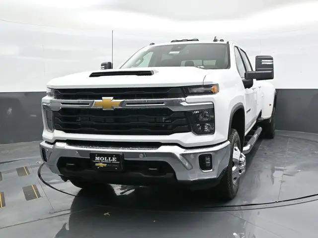 2026 Chevrolet Silverado 3500HD Crew Cab, Long Bed, LT Dual Rear Wheel, RWD