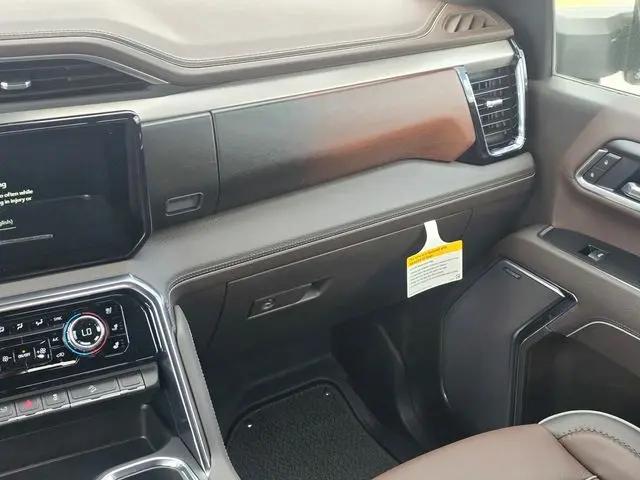 2026 GMC Sierra 2500HD Crew Cab, Standard Bed, Denali, 4WD
