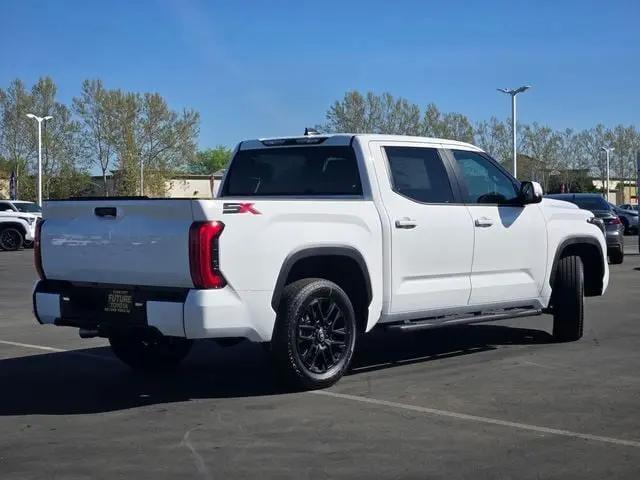 2026 Toyota Tundra SR5 CrewMax 5.5' Bed