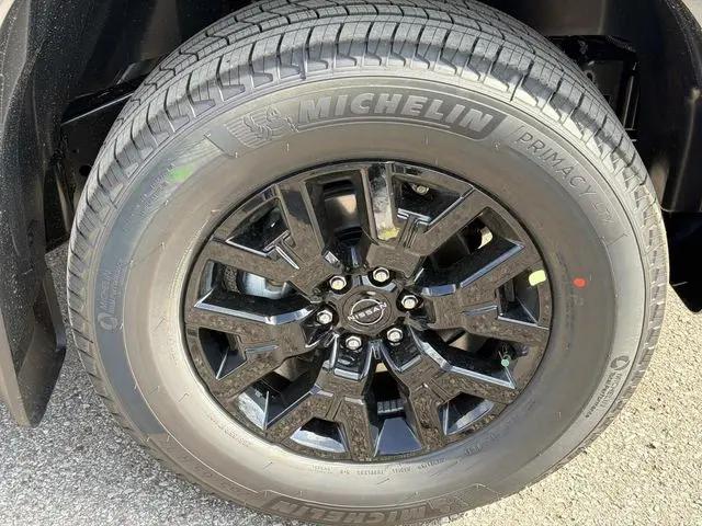 2026 Nissan Frontier Crew Cab Long Bed SV 4x4