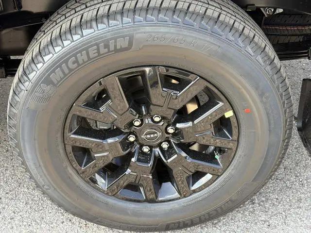 2026 Nissan Frontier Crew Cab Long Bed SV 4x4
