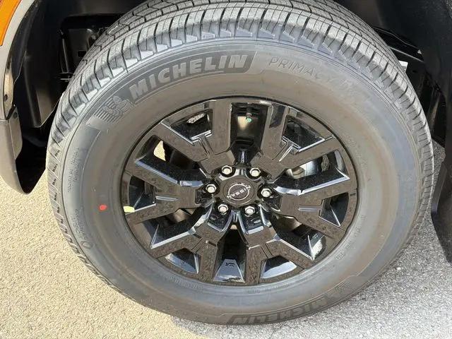 2026 Nissan Frontier Crew Cab Long Bed SV 4x4