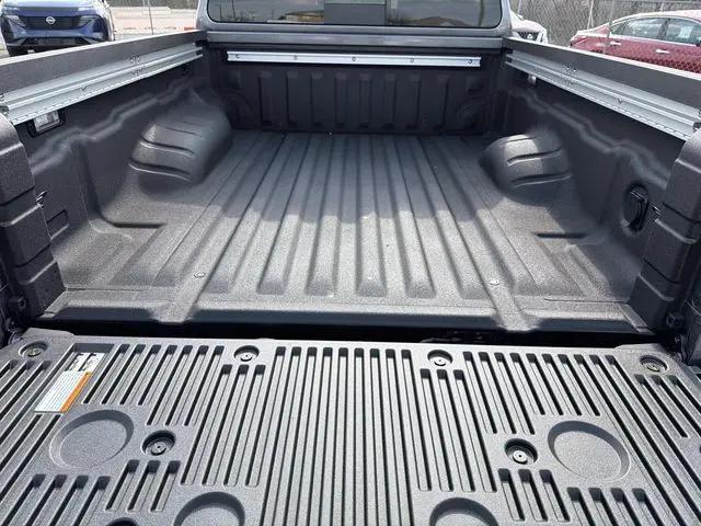 2026 Nissan Frontier Crew Cab Long Bed SV 4x4