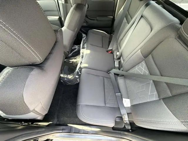 2026 Nissan Frontier Crew Cab Long Bed SV 4x4