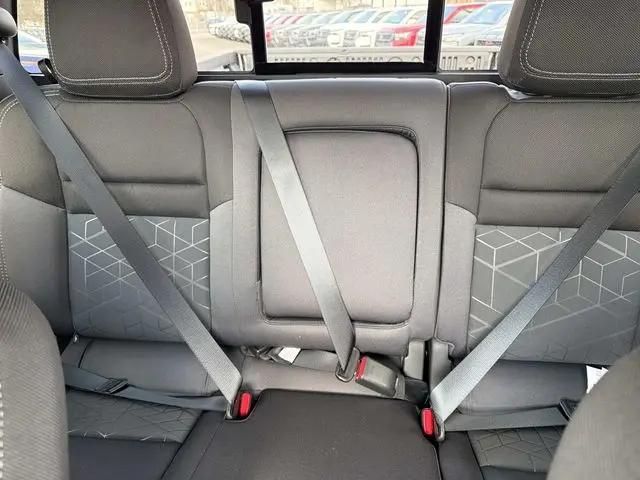 2026 Nissan Frontier Crew Cab Long Bed SV 4x4