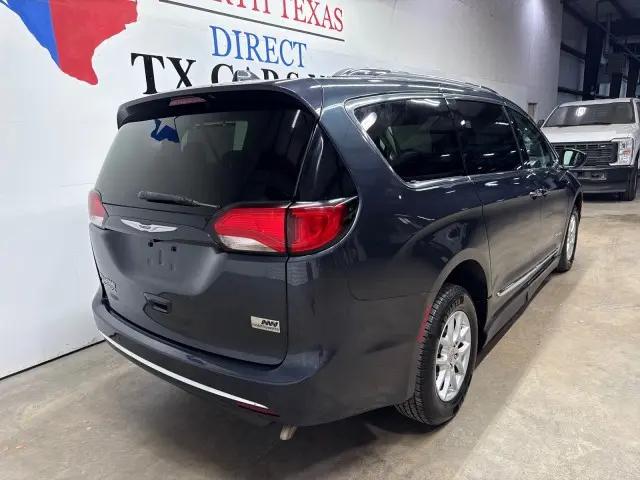 2020 Chrysler Pacifica Touring L