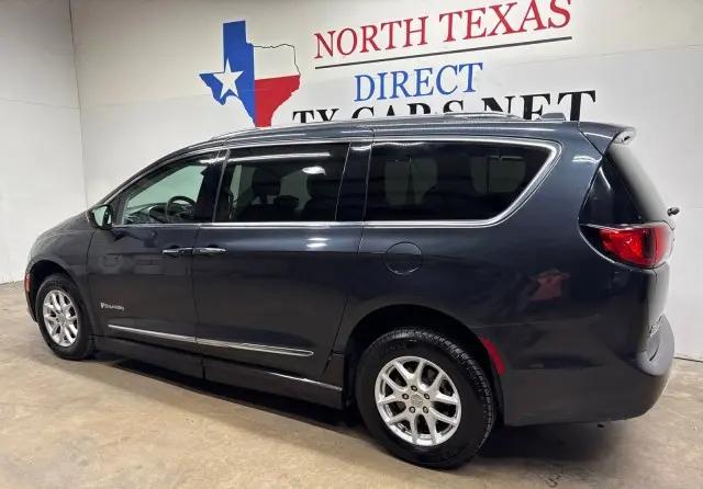 2020 Chrysler Pacifica Touring L