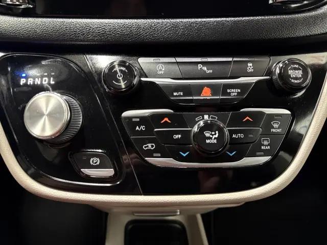 2020 Chrysler Pacifica Touring L