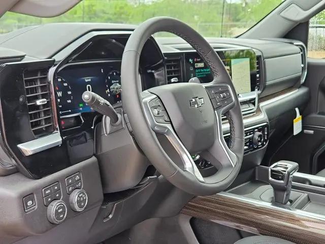 2026 Chevrolet Silverado 1500 4WD Crew Cab Short Bed RST
