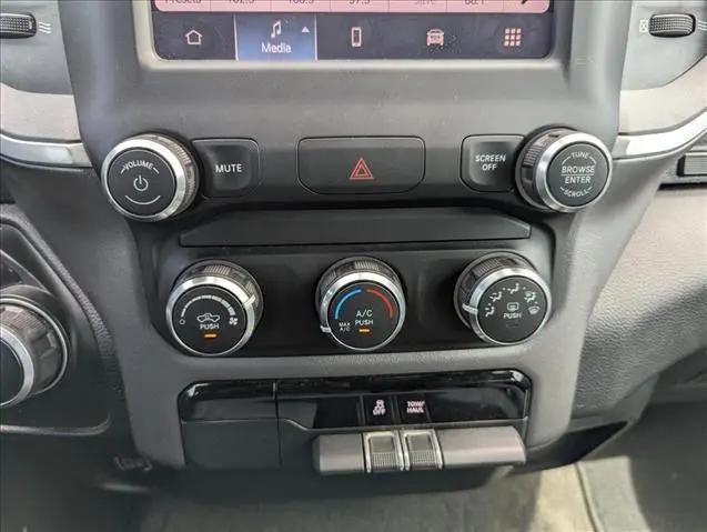 2022 Ram 1500 Big Horn Crew Cab 4x4 5'7" Box