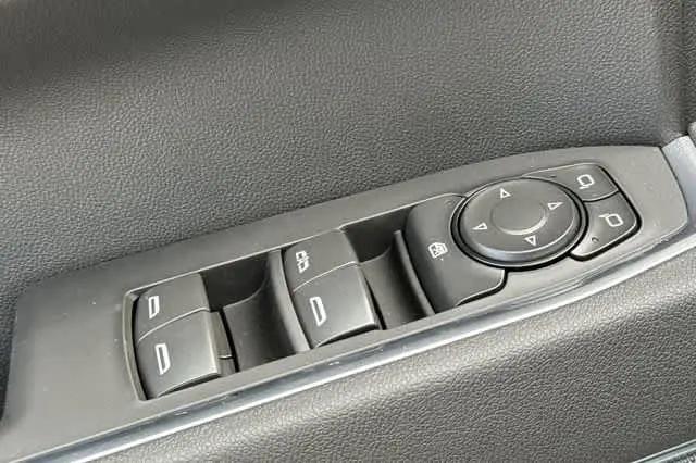 2026 GMC Sierra 1500 Crew Cab, Short Bed, SLE, 4WD