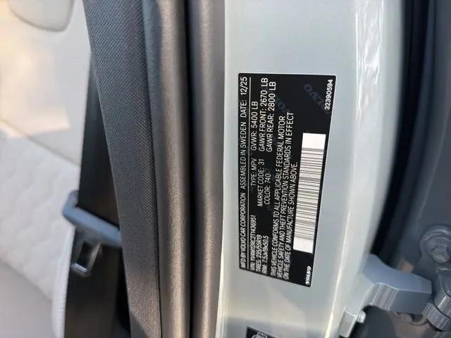 2026 Volvo XC60 B5 Plus