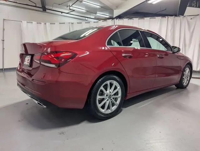 2021 Mercedes-Benz A 220 A 220