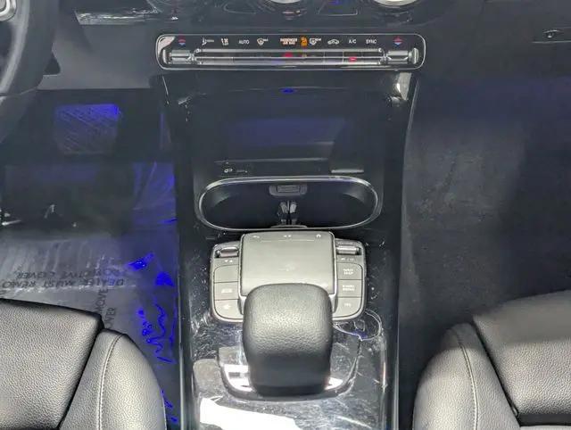 2021 Mercedes-Benz A 220 A 220