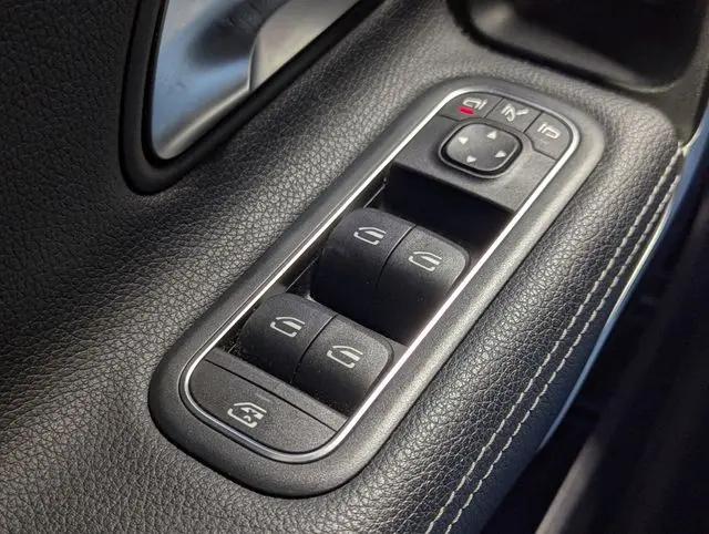 2021 Mercedes-Benz A 220 A 220