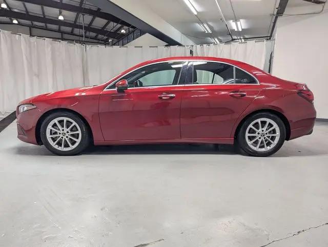 2021 Mercedes-Benz A 220 A 220