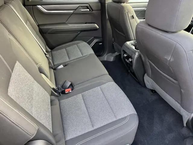 2025 GMC Acadia AWD Elevation