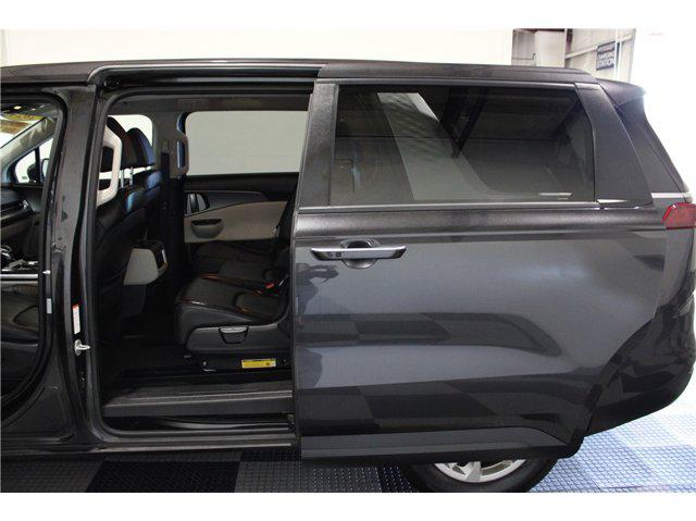 2024 Kia Carnival MPV LX Seat Package