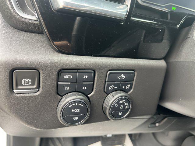 2023 Chevrolet Silverado 1500 4WD Crew Cab Short Bed LT Trail Boss