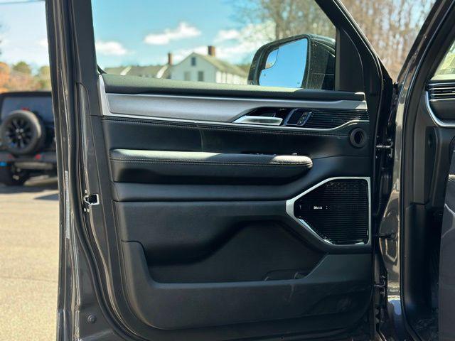 2026 Jeep Grand Wagoneer Limited Reserve 4x4