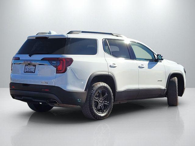 2023 GMC Acadia AWD AT4