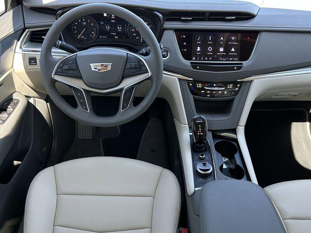 2026 Cadillac XT5 Premium Luxury FWD