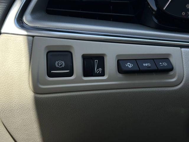 2026 Cadillac XT5 Premium Luxury FWD