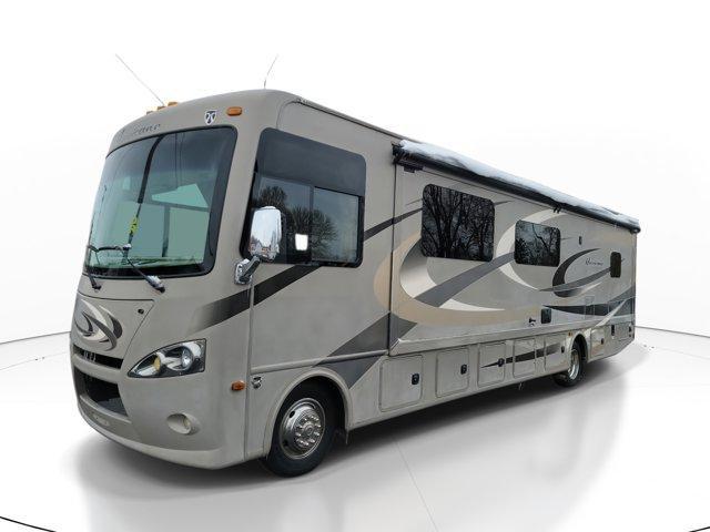 2015 Ford F-53 BASE
