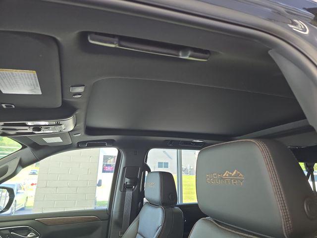 2024 Chevrolet Suburban 4WD High Country