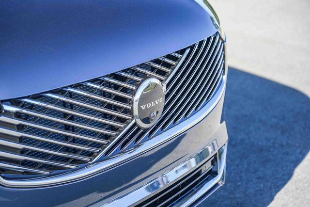 2026 Volvo XC90 Plus, B5 AWD Gas (mild hybrid), Gasoline, Bright, 7 Seats