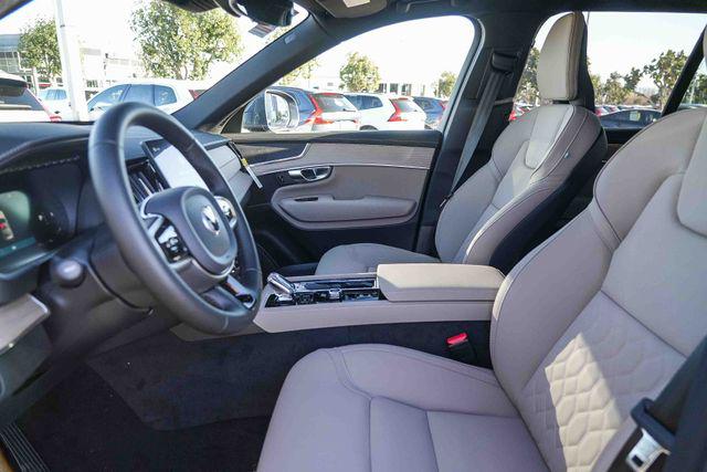 2026 Volvo XC90 Plus, B5 AWD Gas (mild hybrid), Gasoline, Bright, 7 Seats