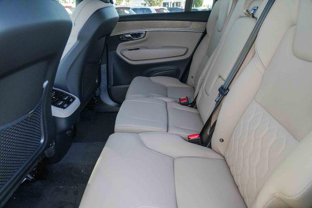 2026 Volvo XC90 Plus, B5 AWD Gas (mild hybrid), Gasoline, Bright, 7 Seats