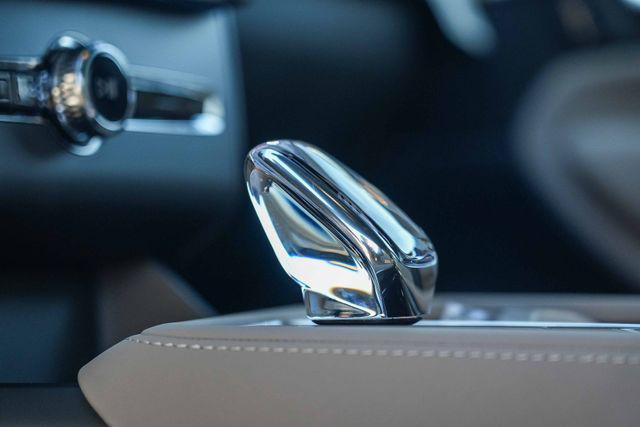 2026 Volvo XC90 Plus, B5 AWD Gas (mild hybrid), Gasoline, Bright, 7 Seats