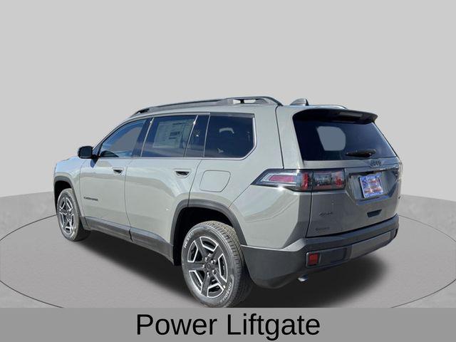 2026 Jeep Cherokee Laredo 4x4