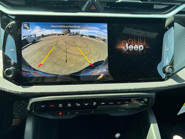 2026 Jeep Cherokee Laredo 4x4