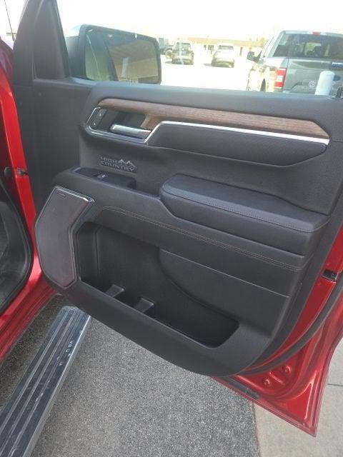 2023 Chevrolet Silverado 1500 4WD Crew Cab Short Bed High Country