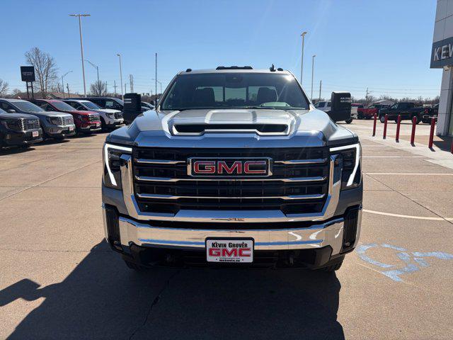 2026 GMC Sierra 3500HD Double Cab, Long Bed, SLE Dual Rear Wheel, 4WD