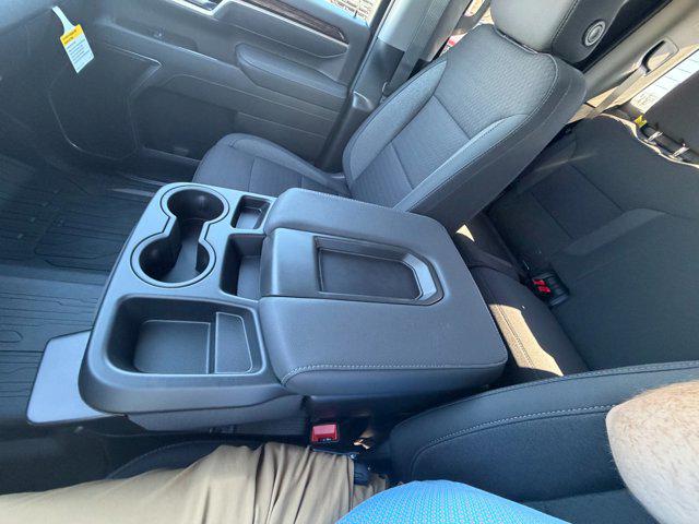 2026 GMC Sierra 3500HD Double Cab, Long Bed, SLE Dual Rear Wheel, 4WD