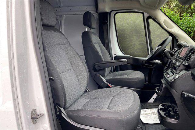 2025 Ram ProMaster 2500 Cargo Van Tradesman High Roof 159" WB w/Pass Seat