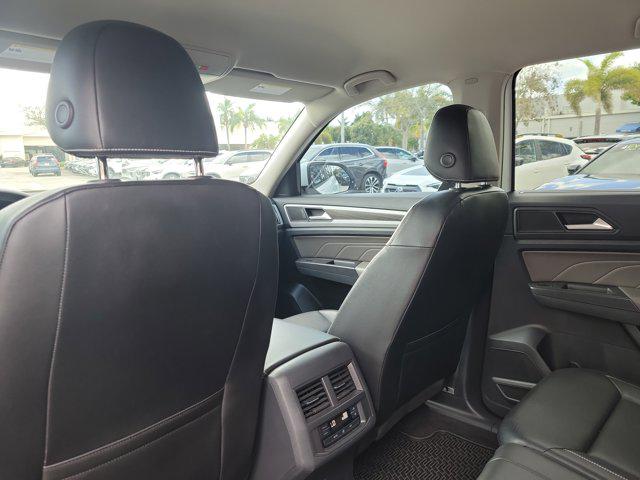 2022 Volkswagen Atlas 3.6L V6 SE w/Technology