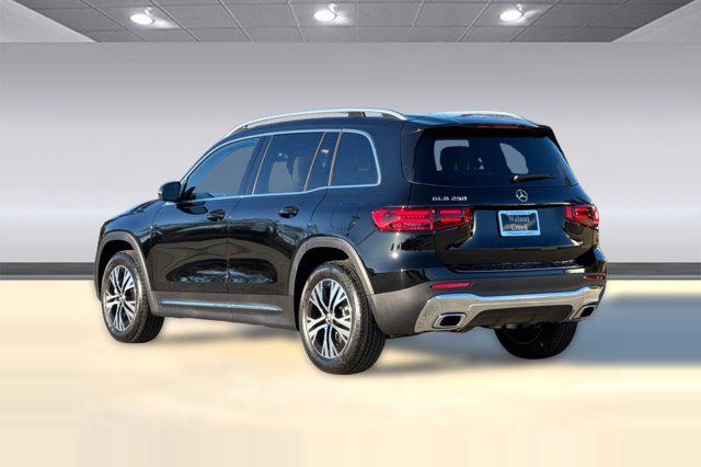 2026 Mercedes-Benz GLB 250