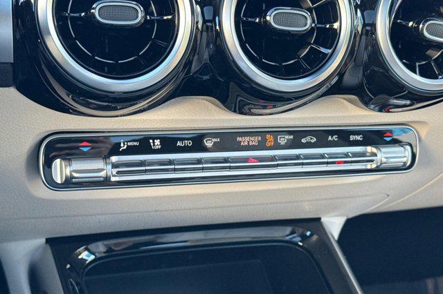 2026 Mercedes-Benz GLB 250