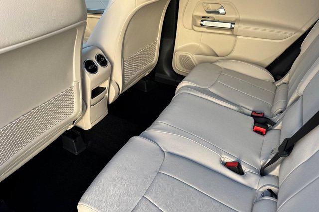2026 Mercedes-Benz GLB 250