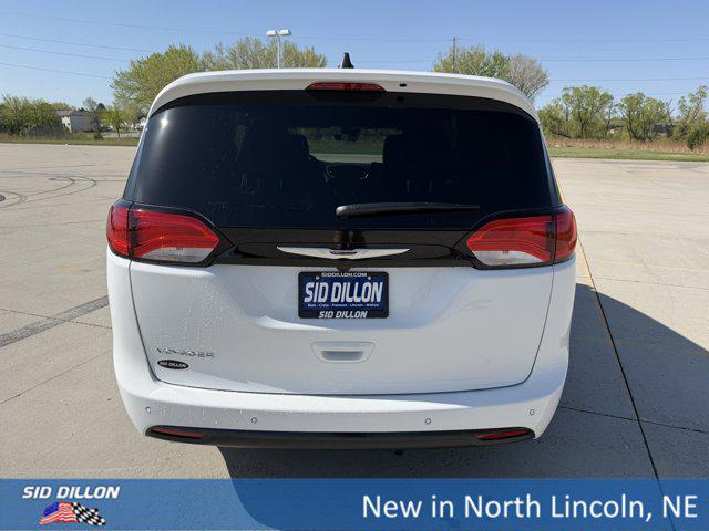 2026 Chrysler Voyager LX